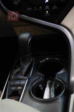 تۆیۆتا کامری